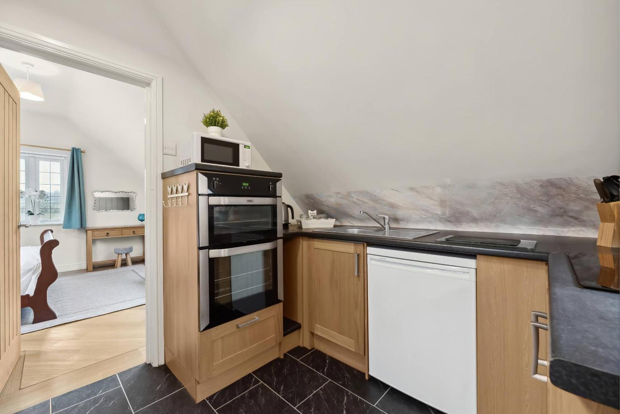 Beautiful Country Apartment, Rated Exceptional Ковентрі Екстер'єр фото